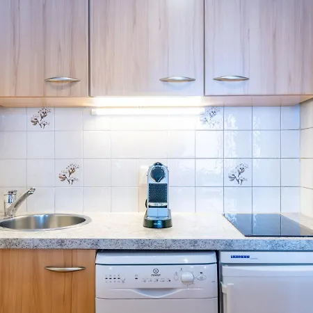 Appartement Les Tommeuses - Val Claret-36 By Interhome